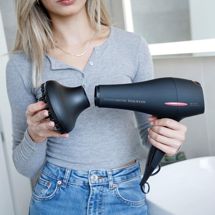 Професійний фен Taurus Fashion 2300 Pro: AC-двигун, 2200 Вт, 3 температурні режими, холодний струмінь повітря