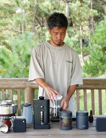 OUTPEAK Neo 2025 Kilo Auto-Vakuum-Kaffeedose: Герметичний контейнер для кави на 1,5 л (500 г) з автоматичним вакуумом, нержавіюча сталь, для бариста, подарунок (великий, матовий чорний) (G750)