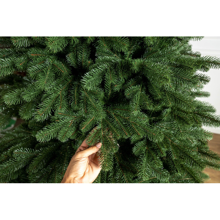 Ялинка лита 'Версальська' Зелена 2,10м