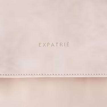 Жіночий рюкзак Expatrié Estelle чорний, елегантний міський, для бізнесу та університету, компактний, водовідштовхувальний, із екошкіри