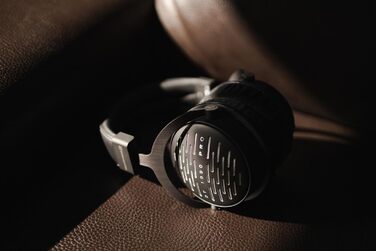 Накладні навушники beyerdynamic DT 1990 PRO, відкриті, чорні, роз'ємний одинарний кабель