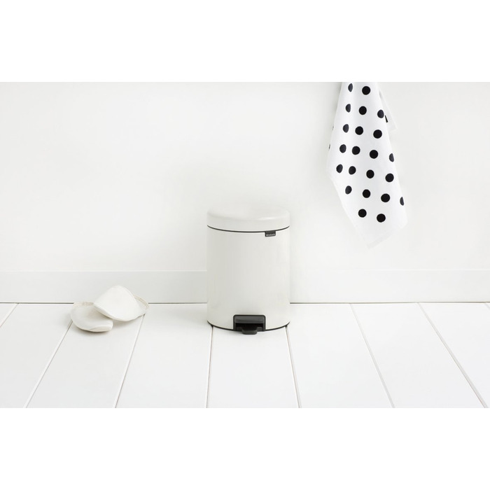 Педаль для сміття 5 л Silent White NewIcon Brabantia