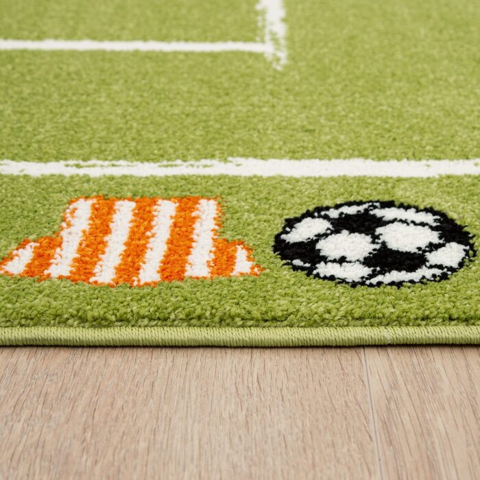 Домашній килим Paco, дитячий килим для дитячої кімнати, сучасний килимок для ігор з коротким ворсом для хлопчиків і дівчаток, розмір футбольного поля (160x220 см, зелений)