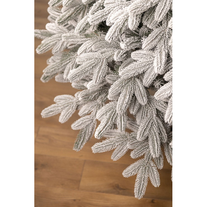 Ялинка лита 'Лапландська' ЗАСНІЖЕНА 2,50м