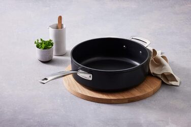 Сковорода LE CREUSET з антипригарним покриттям, діаметр 28 см, без PFOA, для всіх типів плит (включаючи індукційні), антрацит/срібло, без кришки