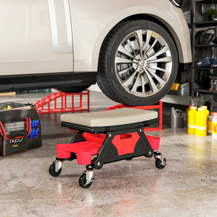 Зручний робочий стілець на колесах із полицею 35 см заввишки.  Витримує навантаження до 135 кг. Колір: сірий.