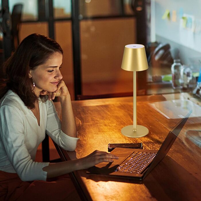 LED-лампа Zoeger: 2 шт., диммування, акумулятор, бездротова, тепле світло 3000K, USB-C, алюміній, IP54, золота