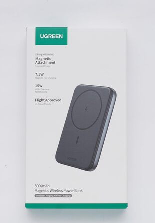 Магнітний павербанк UGREEN Nexode 5000mAh зі швидкою зарядкою USB-C, бездротовий для iPhone 16-12 (чорний)