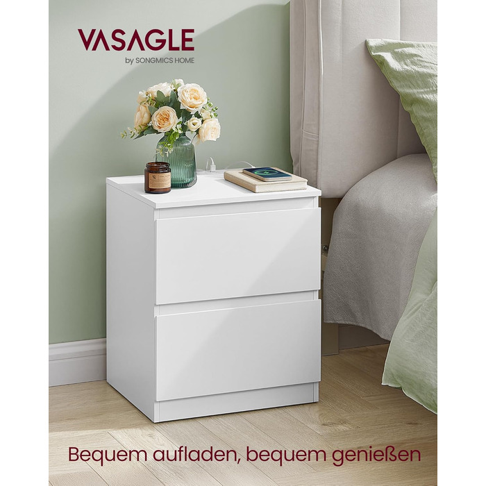 Приліжкова тумбочка VASAGLE Kailyn з розетками, 2 шухляди, 2 AC-розетки, 2 USB-A порти, для спальні, білий колір LET621W02