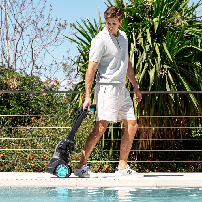 Мийка високого тиску Cecotec HydroBoost 1400 Essential: для дому, саду та авто, 105 бар, 426 л/год, 9 м радіус дії, 1400 Вт, 2 насадки + пляшка для миючого засобу