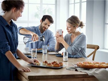 Скляна карафа для води WMF Basic, 1 літр з кришкою, Silikondeckel, CloseUp-Verschluss