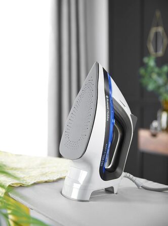 Праска Russell Hobbs Компактне зберігання кабелю Парова праска Wrap & Clip (2400 Вт, додатковий паровий удар 180 г, резервуар для води 320 мл, керамічна підошва, функція самоочищення)26730-56