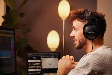 Накладні навушники beyerdynamic DT 770 PRO 80 Ом, закриті, дротові, для запису та моніторингу