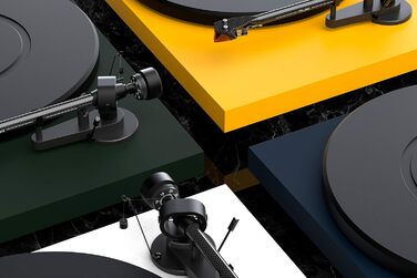 Вініловий програвач Pro-Ject Debut Carbon EVO з карбоновим тонармом, електронним перемикачем швидкостей і картриджем Ortofon 2M Red (сатиновий жовтий)
