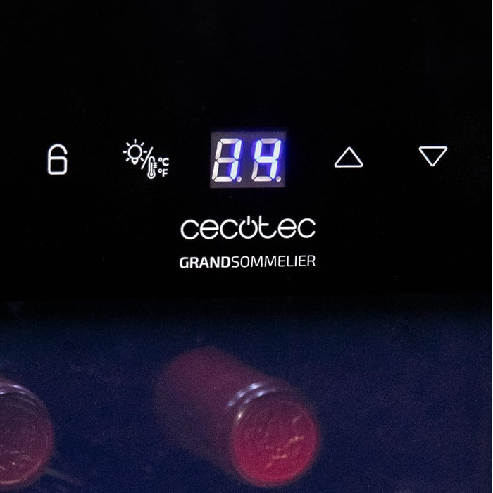Винний холодильник Cecotec Bolero Grandsommelier 830 Coolcrystal: 12 пляшок, чорний, термоелектрична охолодження, 8-18°C, LED, без шкідливого газу