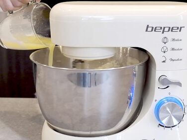 Міксер планетарний BEPER BP.200, 1000 Вт, 4.5 л, нержавіюча сталь, для замішування, подрібнення, приготування тіста, кремового кольору
