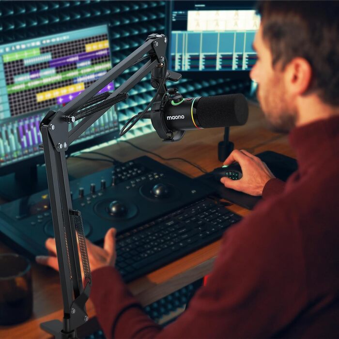Мікрофон Maono з кріпленням-стійкою для подкастів, геймінгу, стрімінгу та запису - BA20, чорний