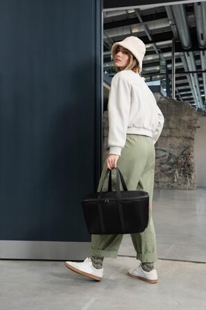 Сумка-холодильник Reisenthel Mesh Black - для пікніка, покупок та подорожей