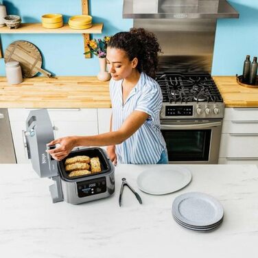 Мультиварка Ninja Speedi 10-в-1 з фритюрницею, 5.7л, ON400UK, сірий колір морської солі. Готує: смаження, запікання, тушкування, приготування на пару, гриль, тушене м'ясо, швидкі страви.