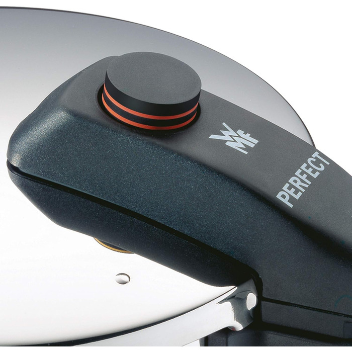 Набір швидковарки WMF Perfect Induktion 2 шт (4.5л + 3л) Cromargan нержавіюча сталь, 2 рівні потужності