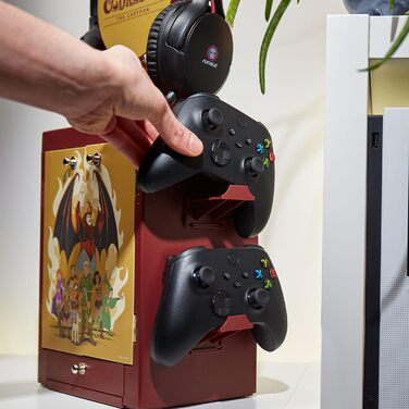 Органайзер для ігрових аксесуарів Numskull Dungeons & Dragons: кріплення для контролера та навушників (PS5, Xbox Series X/S, Nintendo Switch)