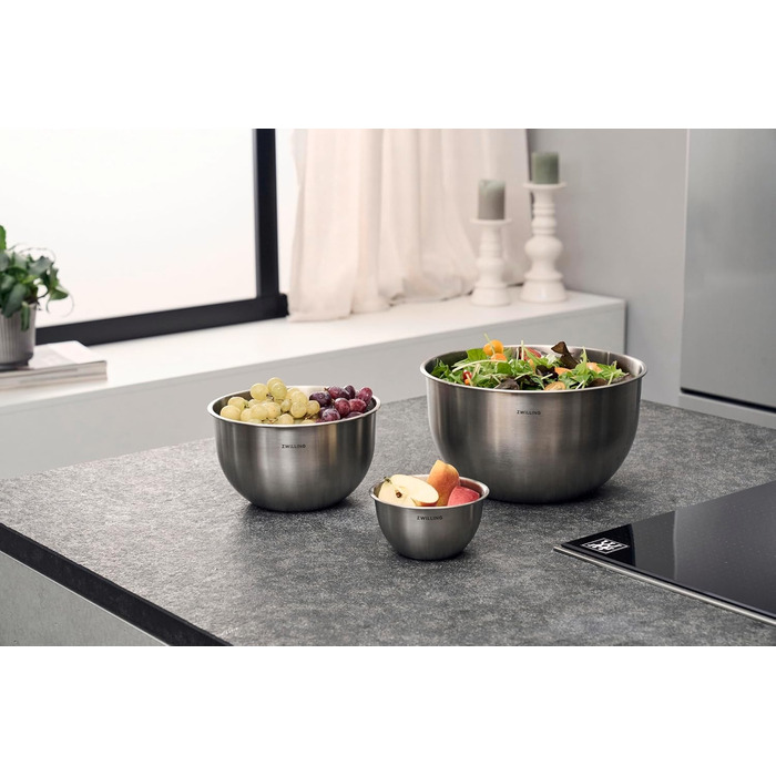 Набір контейнерів ZWILLING Fresh & Save з вакуумним насосом, 9 предметів: нержавіючі чаші M-18 см, L-24 см, пакети, насос