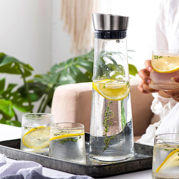 Скляна карафа з кришкою (1 літр) для напоїв: вода, чай, кава, молоко, вино