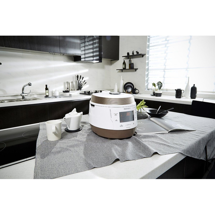 Мультиварка CUCKOO CMC-QSB501S iCook Q5 Premium з функцією парового тиску, 4.75 л, 8-в-1, з голосовим керуванням, 3D нагріванням, підтримкою температури, нержавіюча сталь з антипригарним покриттям