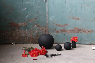 Ваза Cooee Design Ball чорна з порцеляни, ручної роботи, 10x10x9 см (HI-028-02-BK)