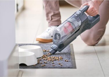 Акумуляторний пилосос BLACK+DECKER 3-в-1 BHFEA520J, 18В, безмішковий, ручний та підлоговий, турбощітка, 2 режими, бездротовий, з настінним кріпленням, щілинною насадкою, вбудованим акумулятором і зарядним кабелем