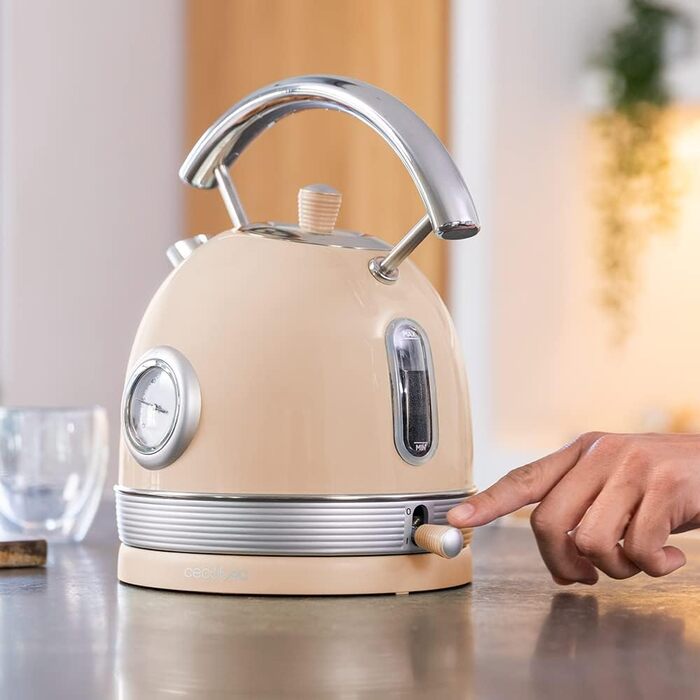 Електрочайник Cecotec ThermoSense 420 Light Beige, 1,8 л, 2200 Вт, з індикатором температури, 360° база, нержавіюча сталь, вінтажний стиль, бежевий