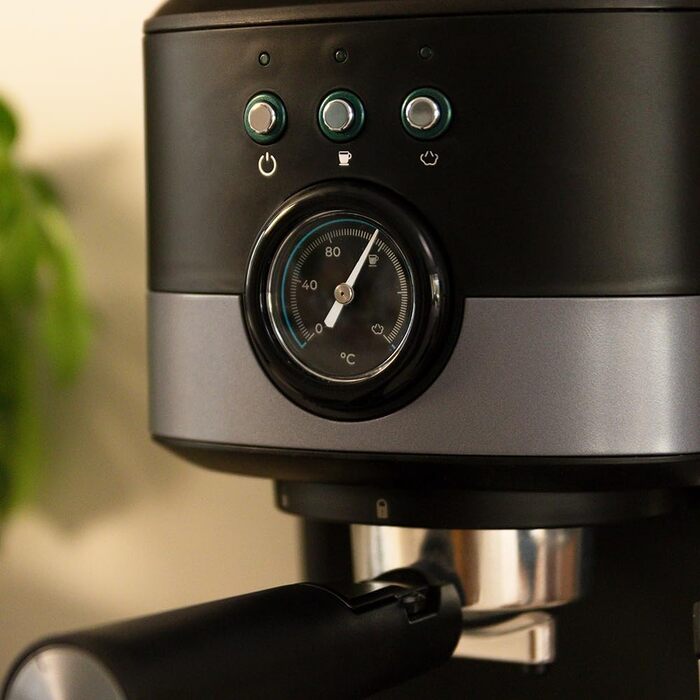 Еспресо-машина Cecotec Compact Power Espresso 20 Retro Green: 1100 Вт, 20 bar, Thermoblock, капучинатор, 1.25 л