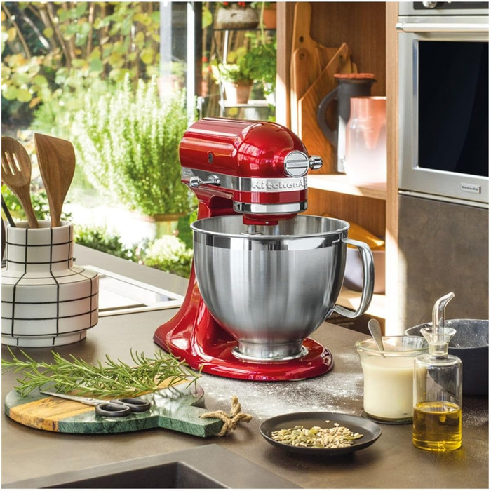 Кухонна машина KitchenAid Artisan — планетарний міксер з 2 чашами та 3 насадками з нержавіючої сталі, 4.8 л, колір: червоний (Liebesapfelrot)