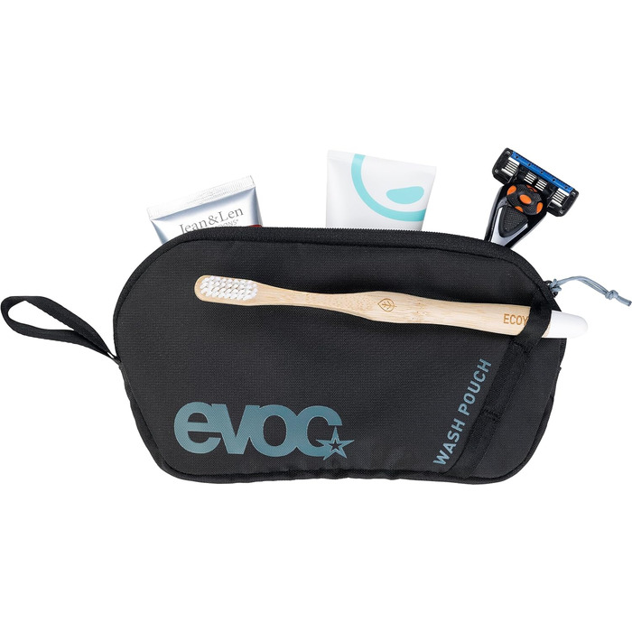 Рюкзак EVOC EXPLORER PRO 26л чорний – комфортний міський та туристичний рюкзак з системою вентиляції AIR FLOW CONTACT, гнучким поясом AIRO FLEX, відділенням для питної системи та дощовиком, преміум-якість
