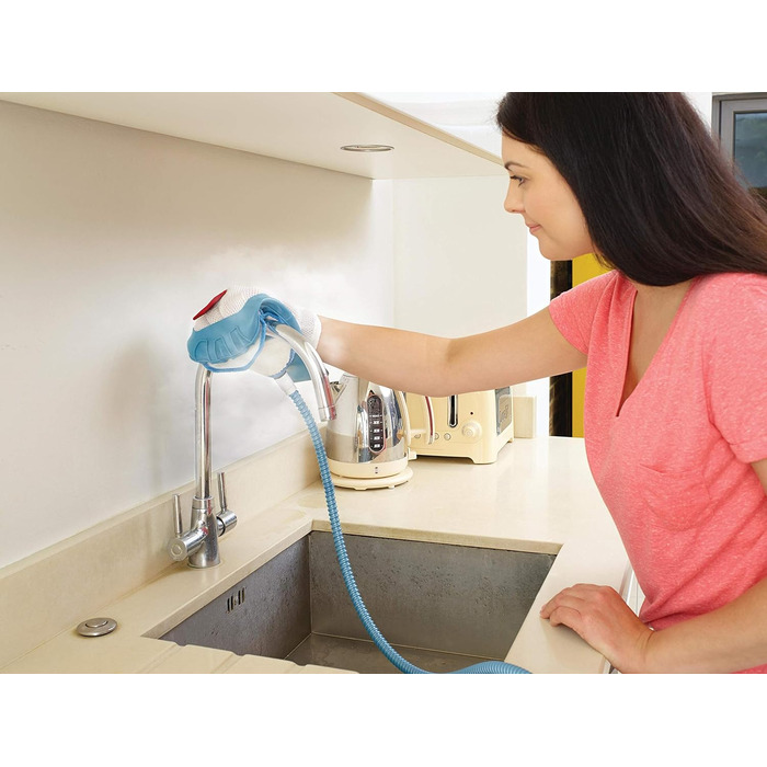 Парова швабра BLACK+DECKER BHSM168DSM-QS 2-в-1, 1600 Вт, Delta-головка, рукавиця SteaMitt, AutoSelect, набір насадок, екологічна ефективна прибирання