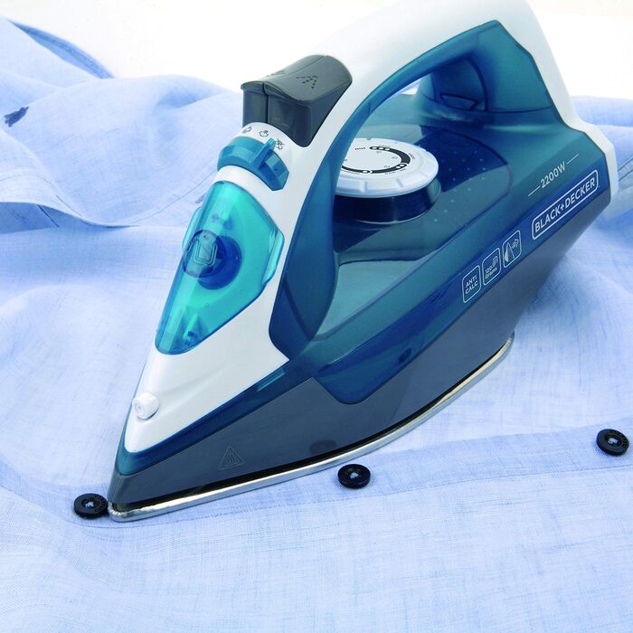 Парова праска BLACK+DECKER BXIR2200E, 2200 Вт, пластик, резервуар 370 мл, синя