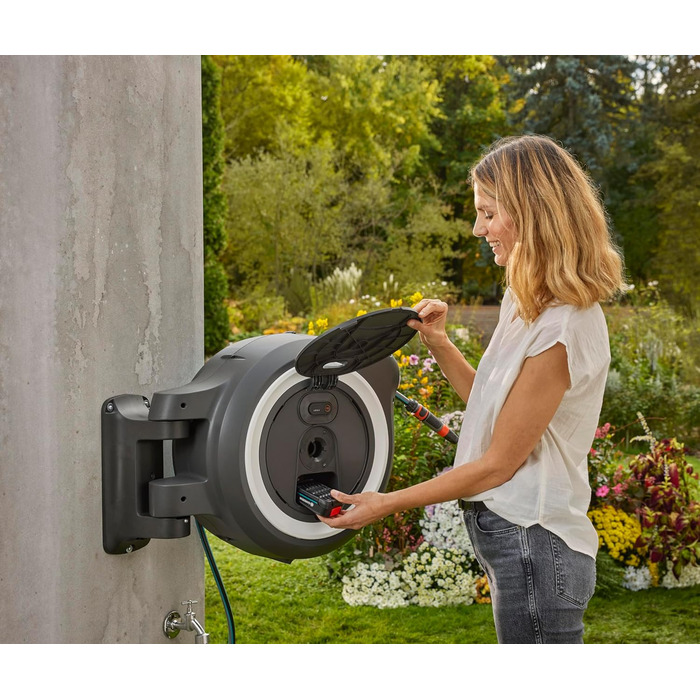 Gardena PowerRoll XXL Solo: Автоматичний шланг на котушці з акумулятором, 40м, білий, UV-стійкий, для саду