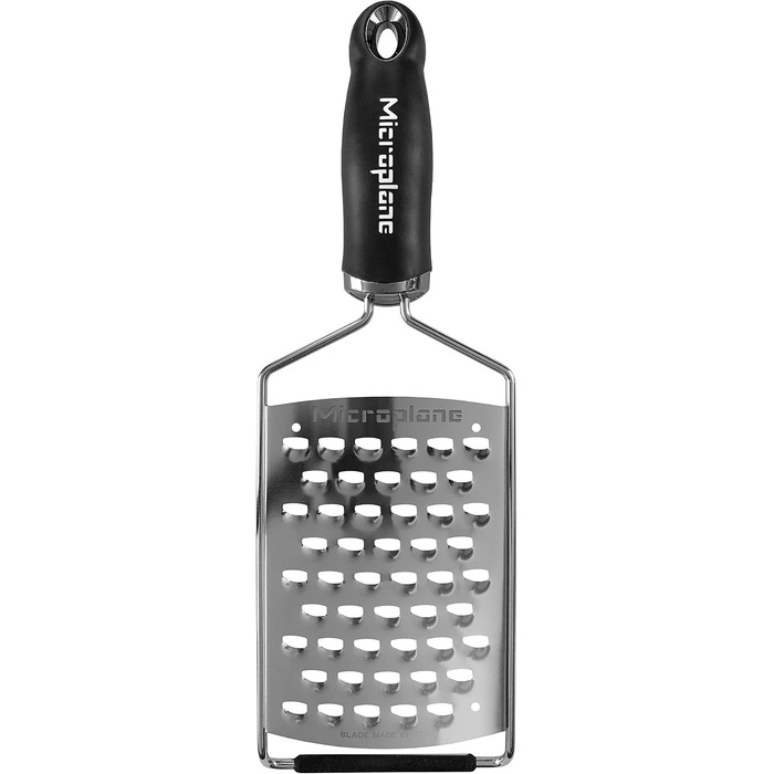 Терка кухонна Microplane XL груба для картоплі, сиру, капусти, огірків, гарбуза та цукіні, чорна, з нержавіючої сталі - Made in USA