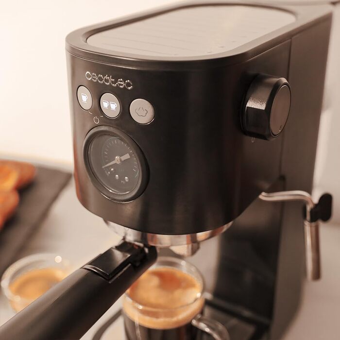 Кавомашина Cecotec Cafelizzia ColdBrew: Еспресо, Капучино, Холодний Кава, 20 бар, Зворотній капучинатор - Професійна кава вдома