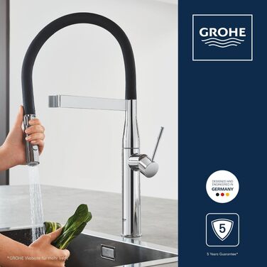 Змішувач кухонний GROHE Essence з висувним душем, поворотний 360°, хром - 30294000