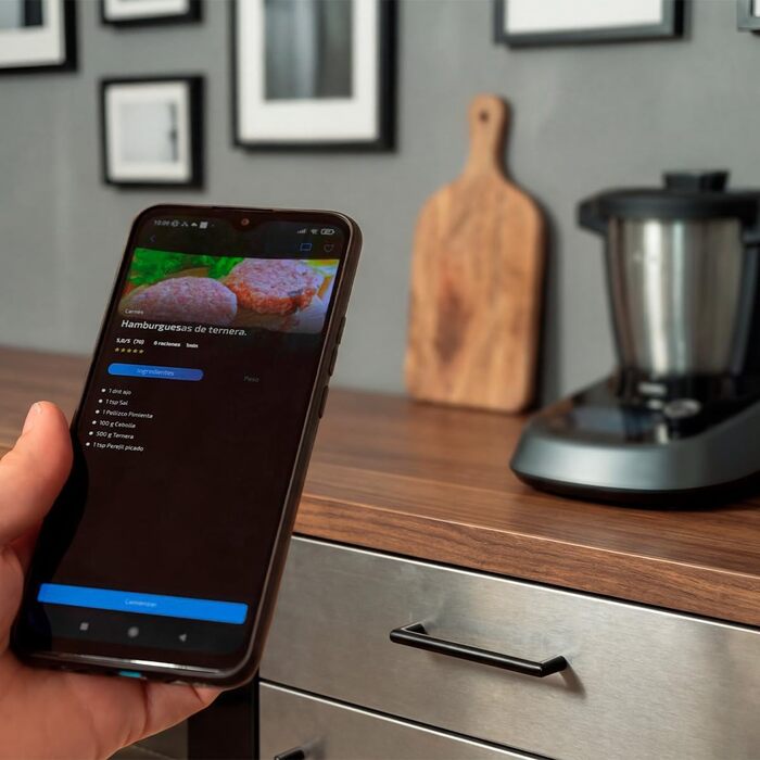 Кухонний комбайн Cecotec Mambo Touch Daily: 37 функцій, керування через WLAN App, чаша з нержавіючої сталі 3.3 л, вбудовані ваги, 10 рівнів нагріву