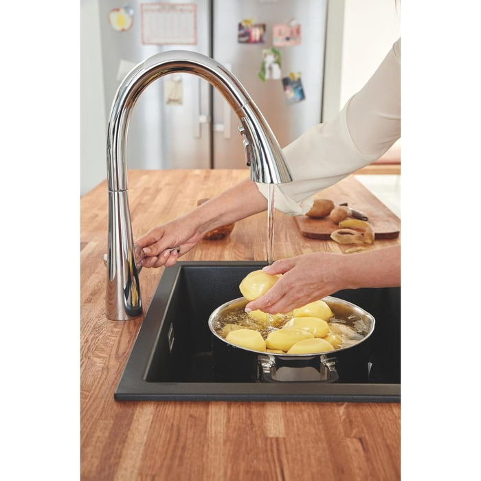 Змішувач кухонний GROHE Zedra з висувним душем, 3 режими, Supersteel, економія води