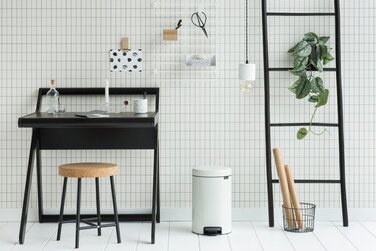 Педаль для сміття 12 л безшумна біла NewIcon Brabantia