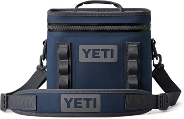 Чорна сумка-холодильник YETI Hopper Flip 8 - портативна, ізольована, наплічна
