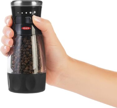 Перцемолка OXO для перцю, чорна, ручна