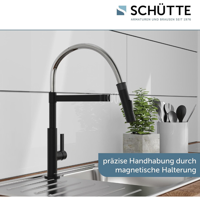 Змішувач кухонний SCHÜTTE MIAMI 79147 з висувним душем, чорний/хром - одноричаговий, з магнітним утримувачем, для мийки