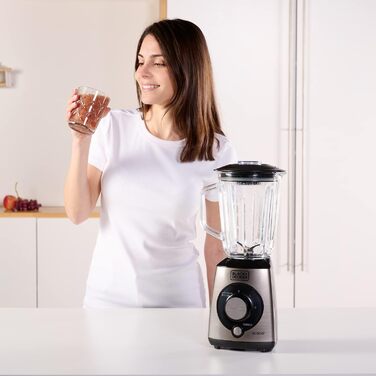 Стаціонарний блендер BLACK+DECKER, 1000 Вт, 1,5 л, імпульсний режим, пластикова чаша, 4-лезове розбірне лезо з нержавіючої сталі, легке очищення, сірий