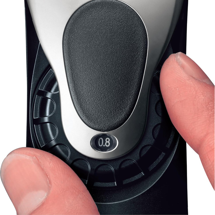 Машинка для стрижки волосся Panasonic ER-DGP65 чорна, професійна, акумуляторна