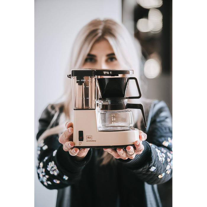 Кавоварка Melitta Aromaboy 1015-03 з фільтром, бежево-коричнева, набір з чорною скляною кавником