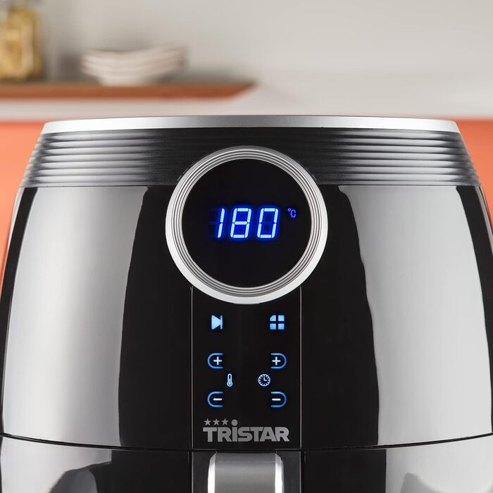 Аерофритюрниця Tristar FR-6956, 4,5 л, цифрова, чорна, з таймером і захистом від перегріву, Cool-Touch корпус